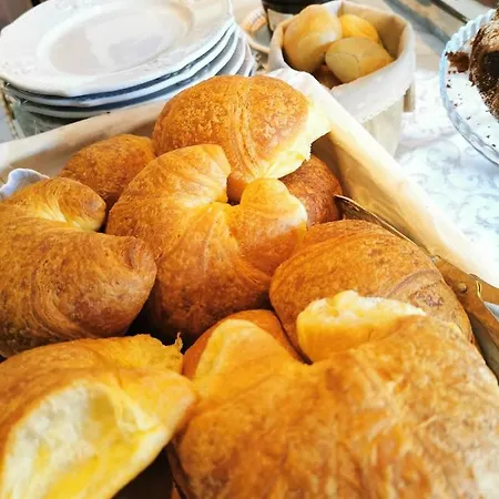 Casazze Dream Bed & Breakfast